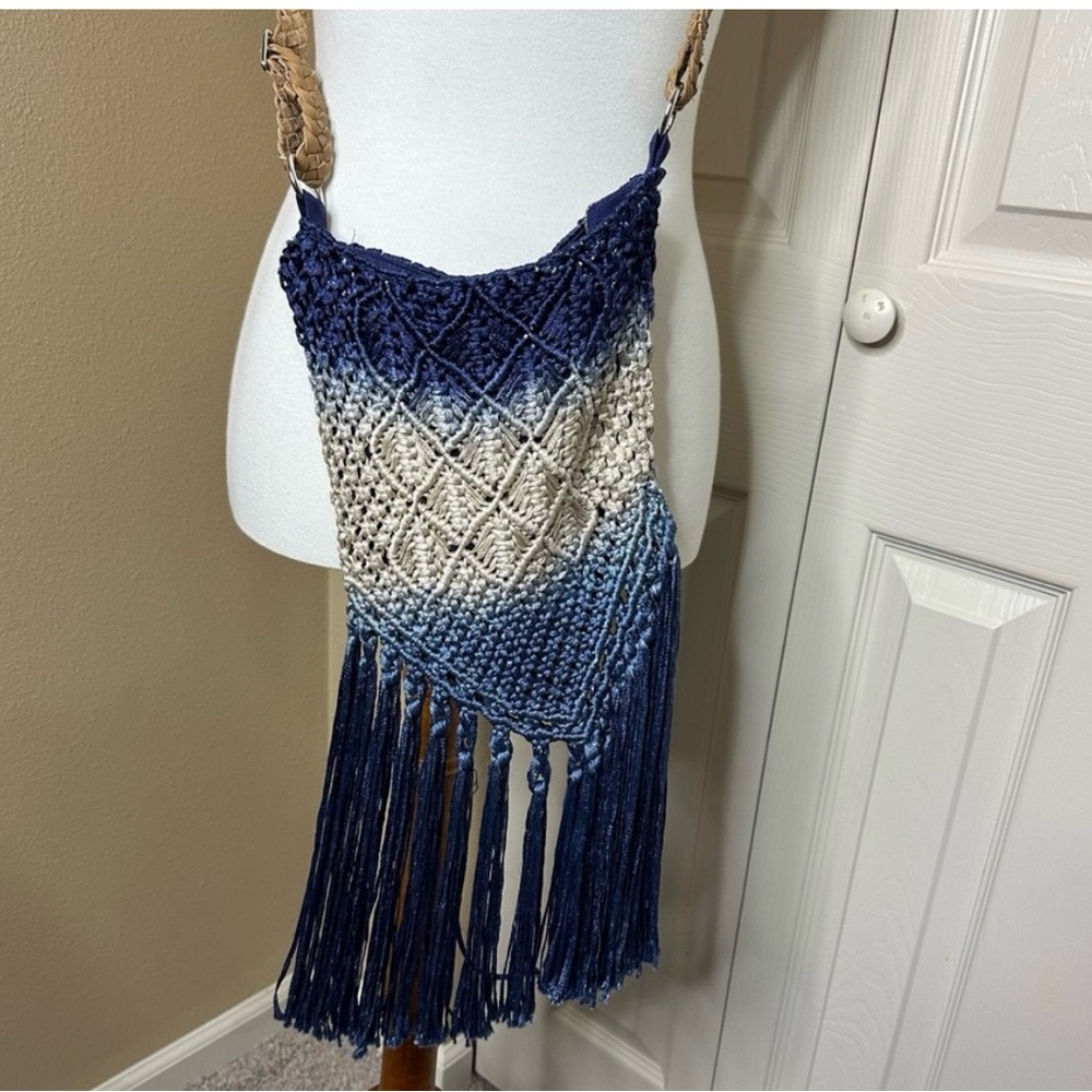Chico’s fringe crossbody bag - Picture 3 of 7